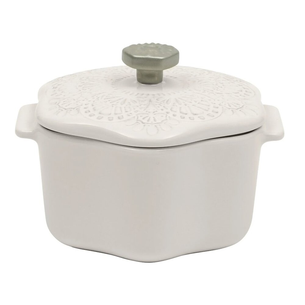 Pioneer Woman Snowflake Cocotte with Lid Stoneware White Christmas Holidays